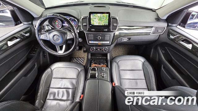 Mercedes-Benz GLS-Class 2017 — photo 7