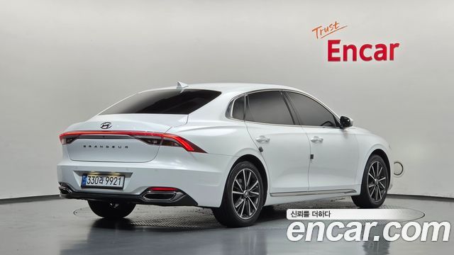 Hyundai Grandeur 2022 — photo 2