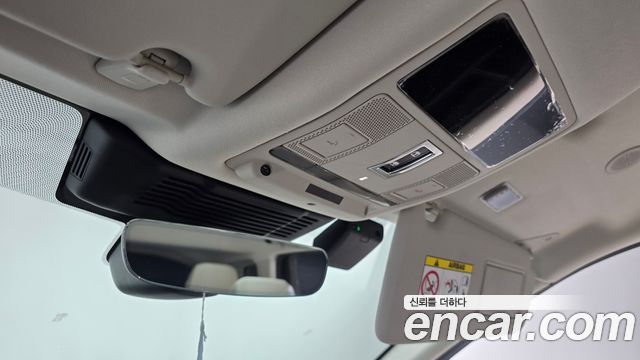 Land Rover Discovery Sport 2023 — photo 19