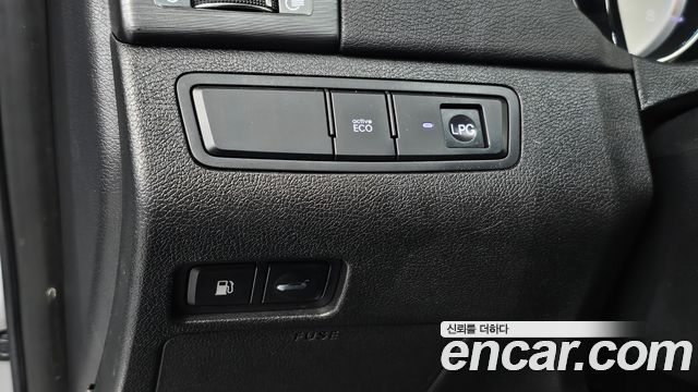 Hyundai Sonata 2012 — photo 13