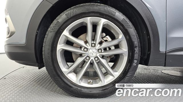 Hyundai Santafe 2017 — photo 5