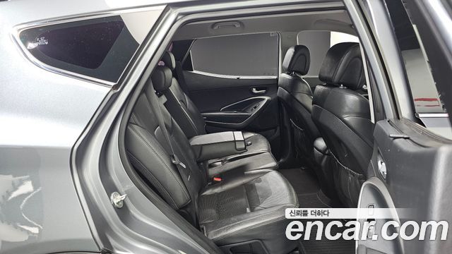 Hyundai Santafe 2017 — photo 17