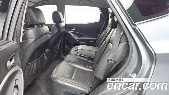 Hyundai Santafe 2017 — photo 18