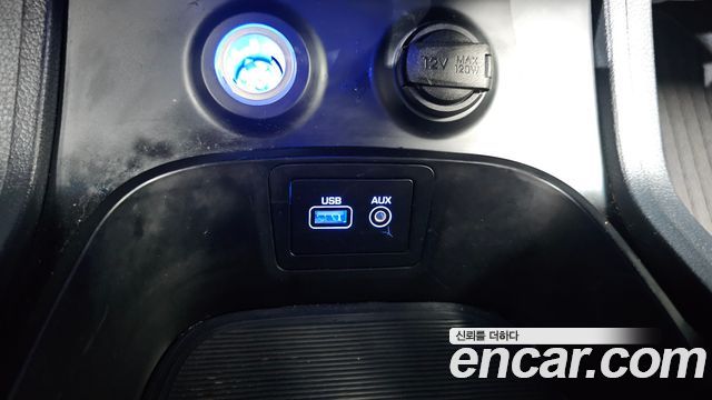 Hyundai Santafe 2017 — photo 27