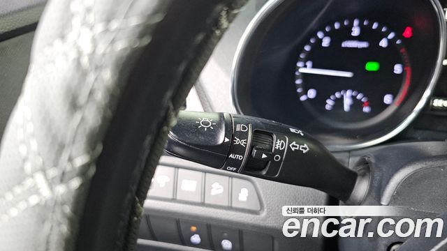 Hyundai Santafe 2017 — photo 29