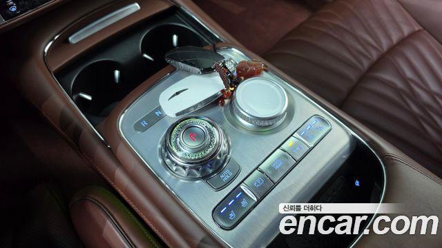 Genesis G90 2022 — photo 9