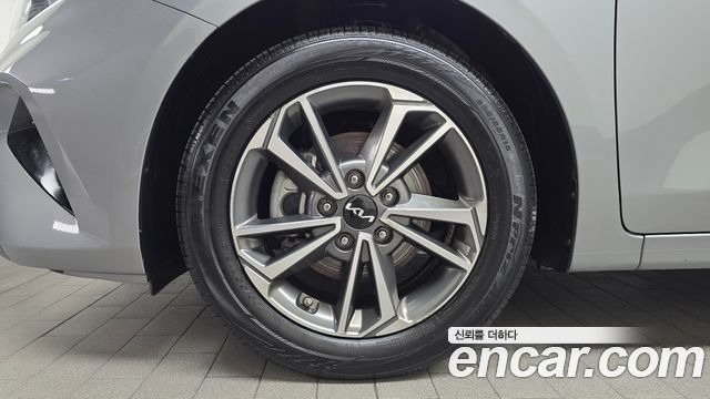 Kia K3 2022 — photo 5