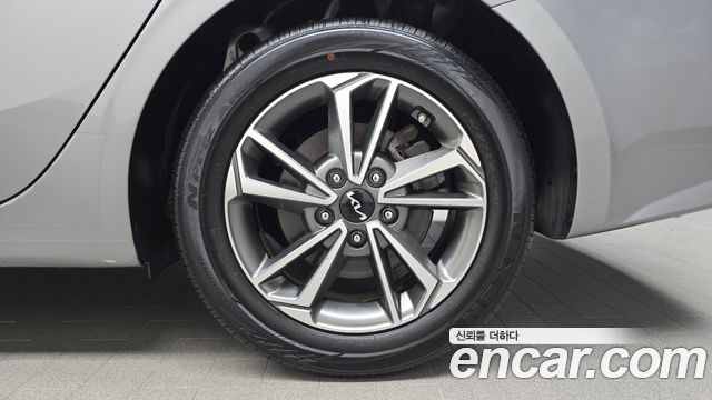 Kia K3 2022 — photo 7