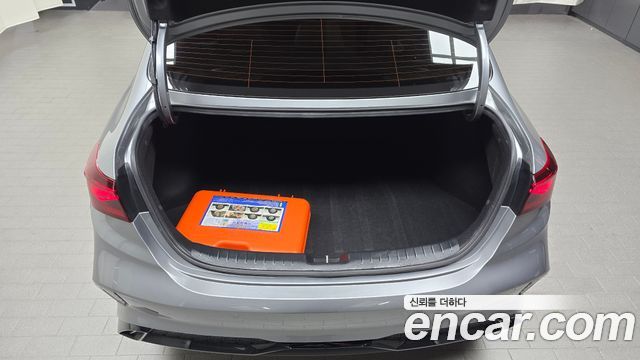 Kia K3 2022 — photo 29