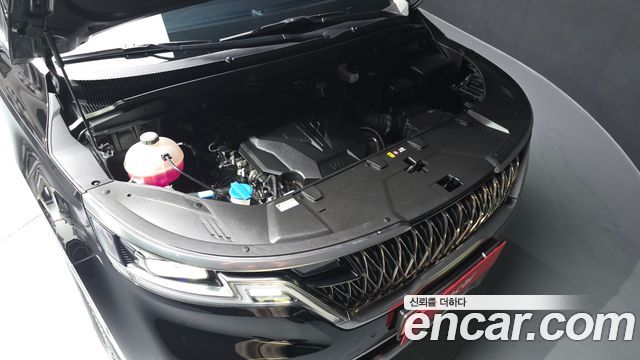 Kia Canival 2023 — photo 6