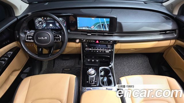 Kia Canival 2023 — photo 10