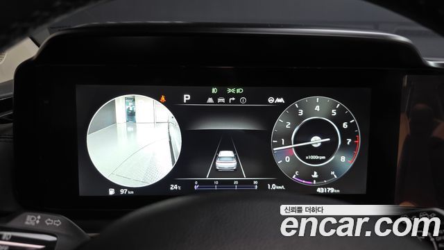 Kia Canival 2023 — photo 11
