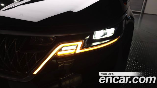 Kia Canival 2023 — photo 8