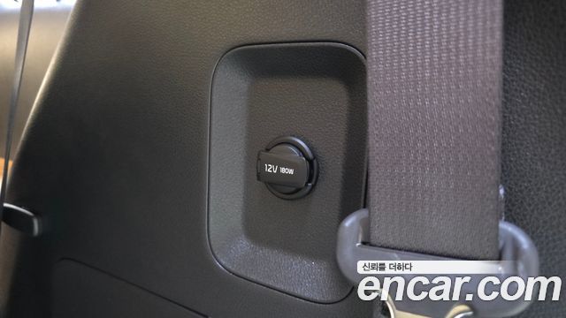 Kia Canival 2023 — photo 28