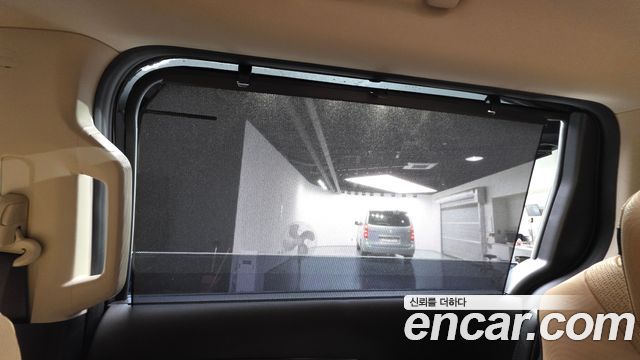 Kia Canival 2023 — photo 37