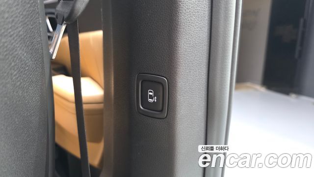 Kia Canival 2023 — photo 39