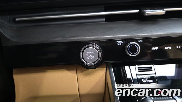Kia Canival 2023 — photo 44