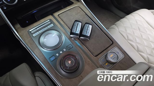 Genesis GV80 2020 — photo 12