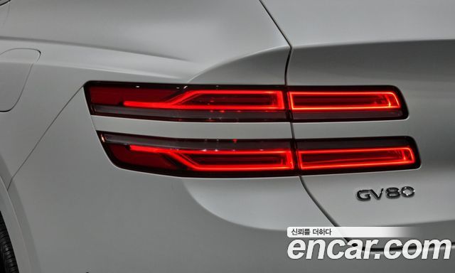Genesis GV80 2020 — photo 9