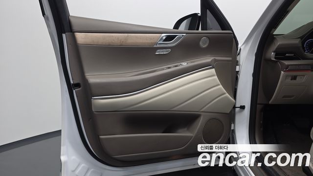 Genesis GV80 2020 — photo 14