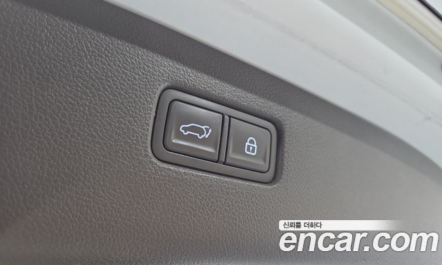 Genesis GV80 2020 — photo 37