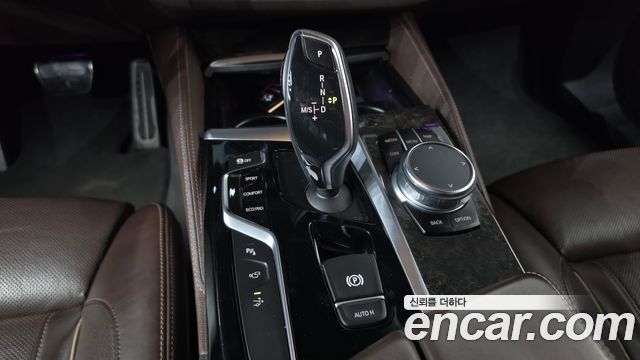 BMW Gran Turismo 2018 — photo 9