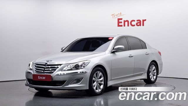 Hyundai Genesis 2012 — photo 1