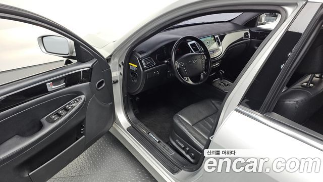 Hyundai Genesis 2012 — photo 11