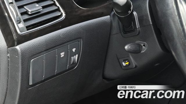Hyundai Genesis 2012 — photo 14