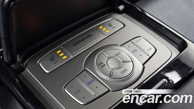 Hyundai Genesis 2012 — photo 19