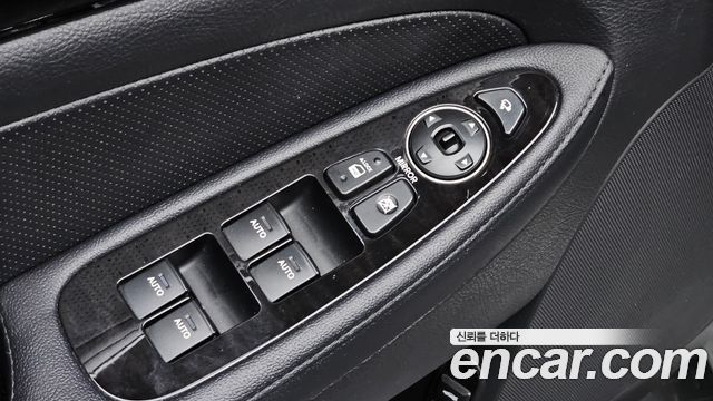 Hyundai Genesis 2012 — photo 20