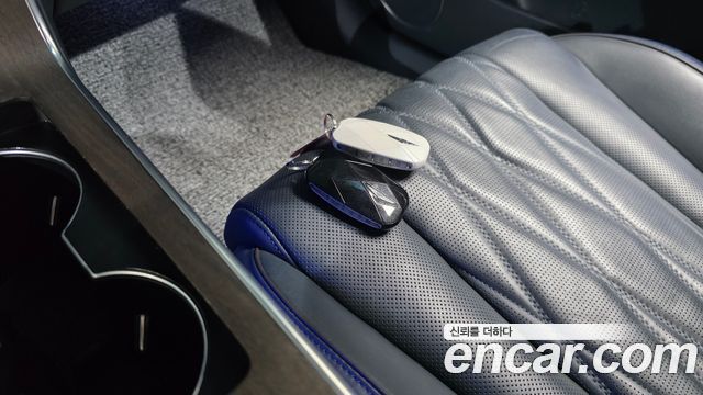 Genesis G80 2025 — photo 21
