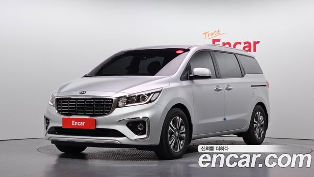 Kia Canival 2019 — photo 1