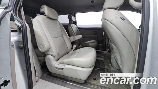 Kia Canival 2019 — photo 12