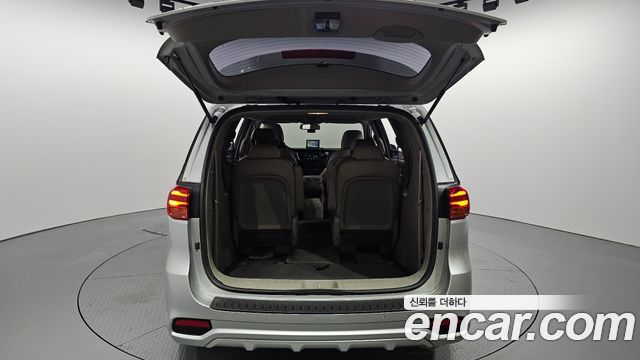Kia Canival 2019 — photo 20