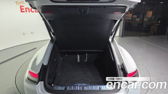 Porsche Panamera 2021 — photo 20