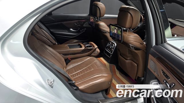 Mercedes-Benz S-Class 2019 — photo 17
