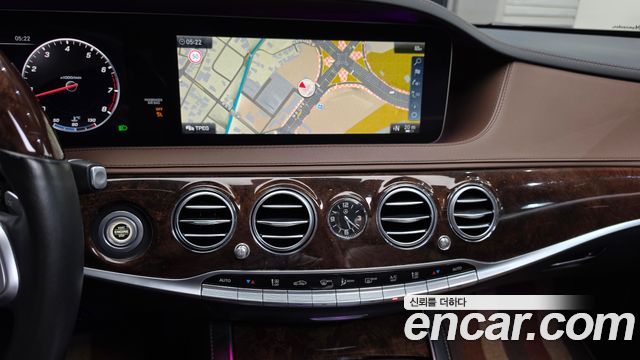 Mercedes-Benz S-Class 2019 — photo 19