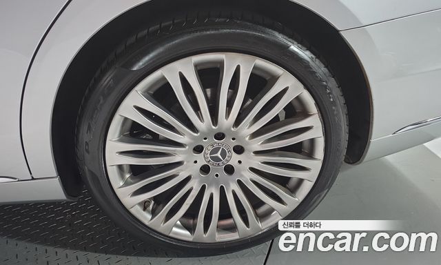 Mercedes-Benz S-Class 2019 — photo 7