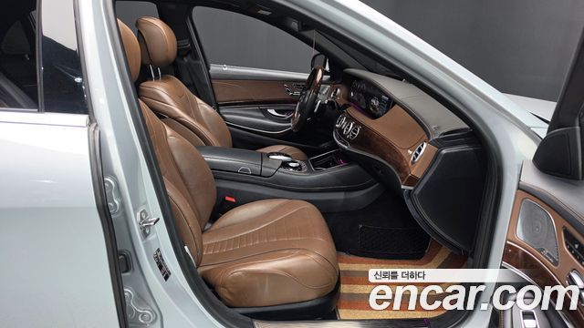 Mercedes-Benz S-Class 2019 — photo 16