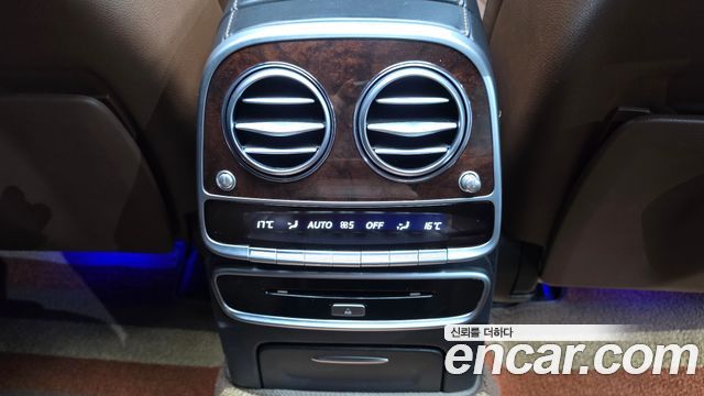Mercedes-Benz S-Class 2019 — photo 31