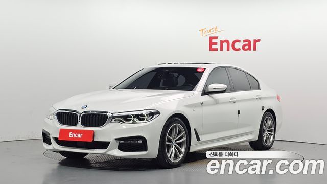 BMW 5-Series 2017 — photo 1