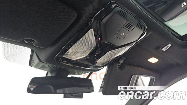 BMW 5-Series 2017 — photo 16