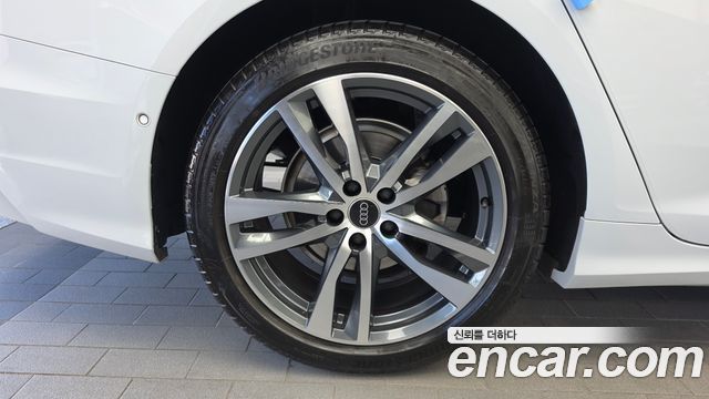 Audi A6 2023 — photo 5