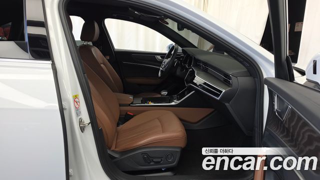 Audi A6 2023 — photo 17