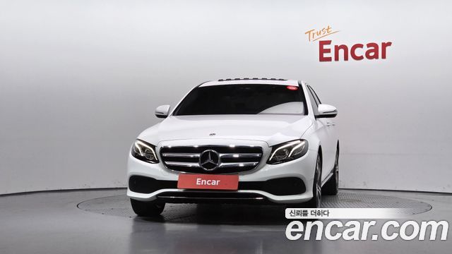 Mercedes-Benz E-Class 2019 — photo 3