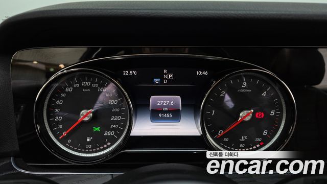 Mercedes-Benz E-Class 2019 — photo 8
