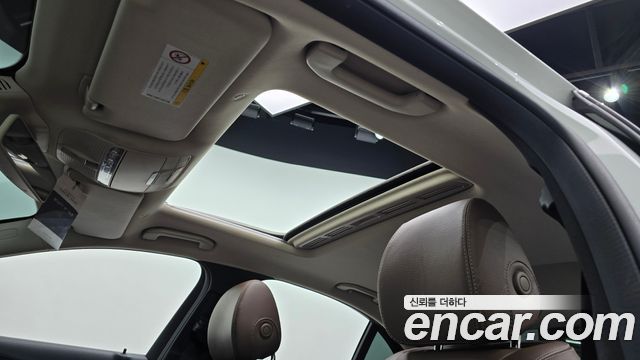 Mercedes-Benz E-Class 2019 — photo 19