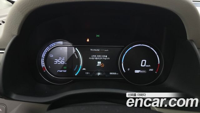 Kia Niro 2019 — photo 11