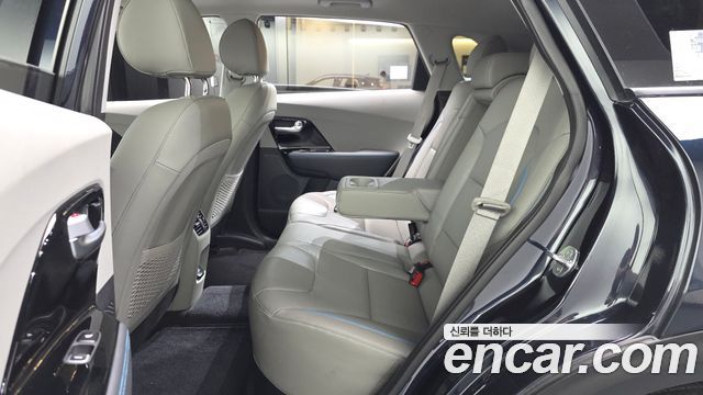 Kia Niro 2019 — photo 18